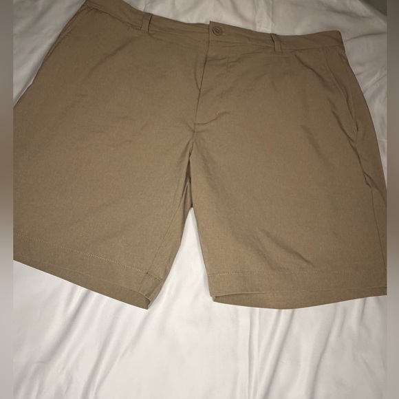 Vineyard Vines Other - Vineyard Vines Men's Khaki Flat Front Shorts